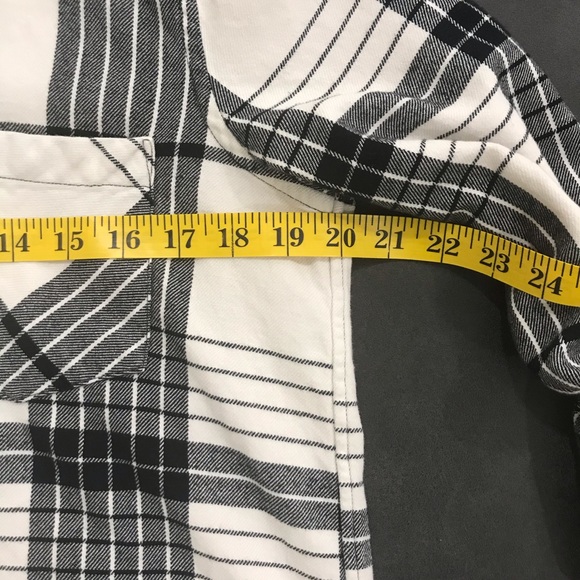 Banana Republic soft flannel button down size S - Picture 5 of 6